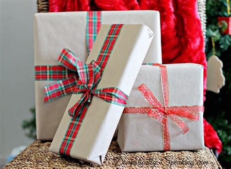 Brown Paper Packages... Simple, Beautiful Christmas Wrapping - Domestically Speaking