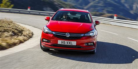 Vauxhall Astra Estate 2018 Review - Vauxhall Astra Review