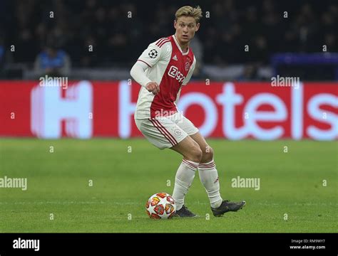 Frankie De Jong Ajax - Bayern Munich Monitoring Young Ajax Midfielder ...