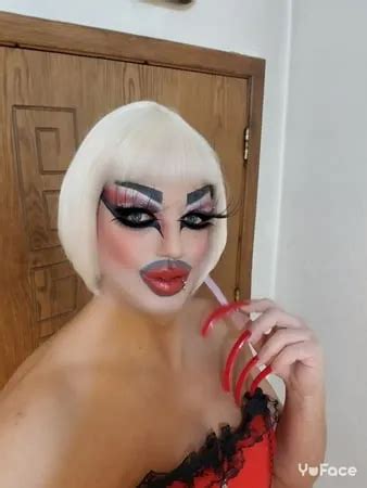 Smoking Shemale Porn Pics Nude Trans In Free Sex Photos XHamster