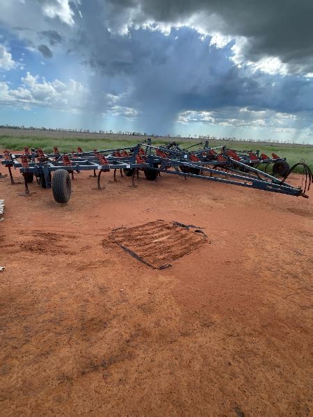 Lot 6 Chisel Plough Flexicoil 340 AuctionsPlus