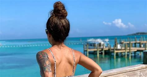 Blogger Hits Back At Trolls Who Mum Shamed Her For Wearing Revealing Bikini Daily Star