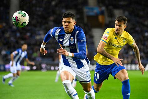 Estoril surpreendeu e venceu o F C Porto no Dragão