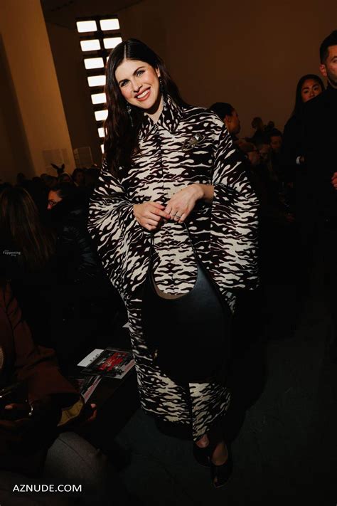 Alexandra Daddario Sexy Shows Off Her Hot Legs At Tory Burch Fashion Show In New York Aznude