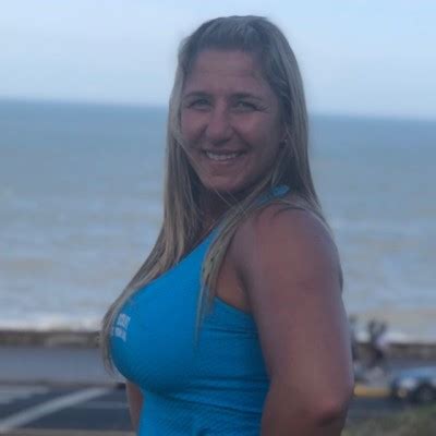 6 Hot Sexy Florencia Benitez Bikini Pics