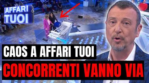 CONCORRENTI LASCIANO LA DIRETTA DI AFFARI TUOI PRIMA DEL TERMINE YouTube