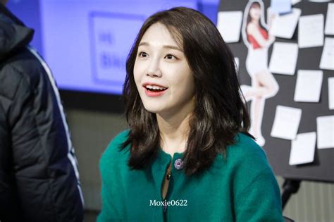 191120 Apink EUNJI At Hi Bikini Fansign Event Kpopping