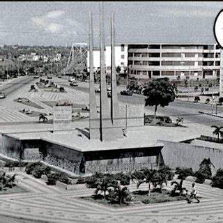 Plaza La Trinitaria En La Cabeza Del Puente Duarte Fuente Google