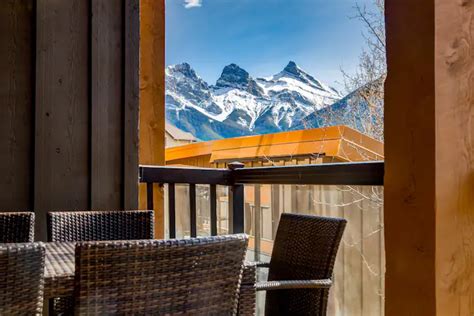 2 Bed Airbnb Canmore Alberta - S & T Properties