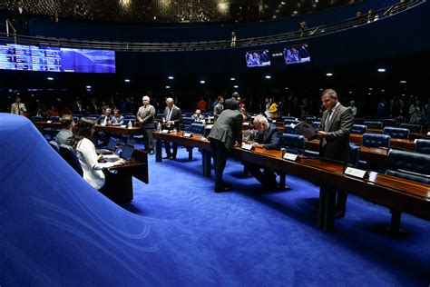 Taxa Das Blusinhas Senado Aprova Taxa O De Compras Internacionais