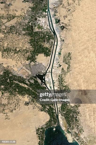 16 Satellite Views Of The Suez Canal Stock Photos, High-Res Pictures ...