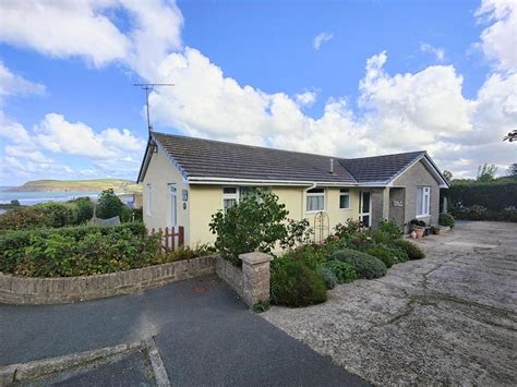 Maes Y Cnwce Newport 3 Bed Detached Bungalow For Sale £595 000