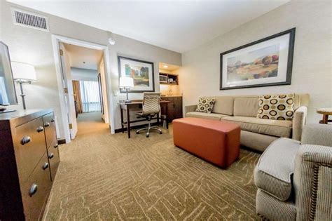 Embassy Suites by Hilton Lexington Green, Lexington (KY) | Best Price ...