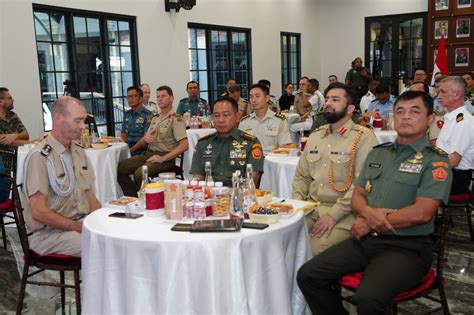 Panglima Tni Kumpulkan Para Atase Militer Negara Sahabat Ada Apa Klik Warta