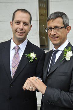 Un Figlio Per Il Senatore Sergio Lo Giudice E Il Marito Gay It