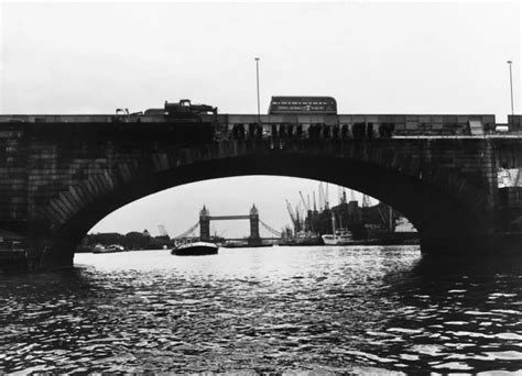 Incredible Pictures Show London Bridge Being Dismantled Brick By Brick