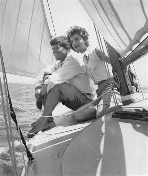 Jackie Kennedy Onassiss Best Globe Trotting Style Moments In Honor O