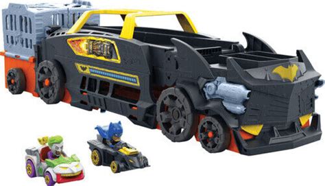 Mattel Hot Wheels RacerVerse Batman S Escape Chase Track Set New Toy Toy C EBay