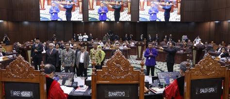 MK Tegur Saksi Tim Prabowo Gibran Saat Sidang PHPU Pilpres 2024 Poskota