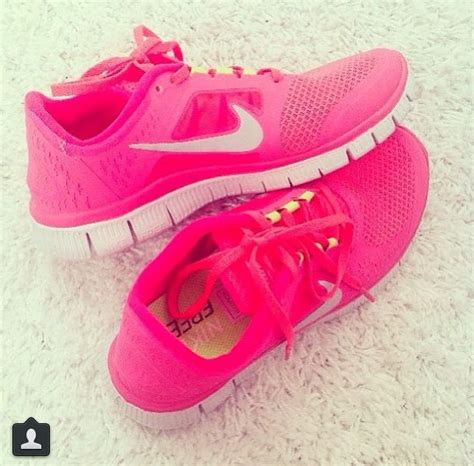 Pin By Cassandra Antonella Mason On Takkies Nike Shoes Women Free