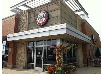 3 Best Pizza Places in Naperville, IL - Expert Recommendations