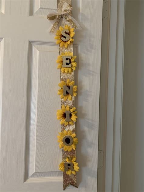 Diy Homecoming Mums With Sunflowers