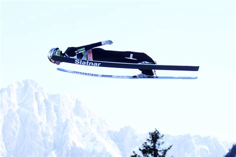 Skifliegen Anze Lanisek Gewinnt Qualifikation In Planica Skispringen