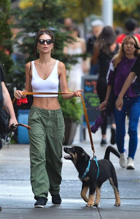 Emily Ratajkowski Hot The Fappening Leaked Photos
