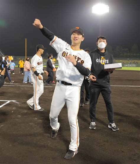 スポーツ報知 巨人取材班 On Twitter 山崎伊織 “別人”7回1失点 今季初登板初勝利「やっと1軍で投げることができた