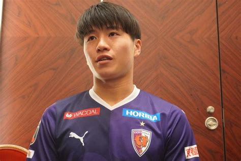 【j開幕特集】京都サンガfcの新キャプテン、川﨑颯太は本気だ！ 「今季は良い意味で予想を裏切りたい」 14 サッカーマガジンweb