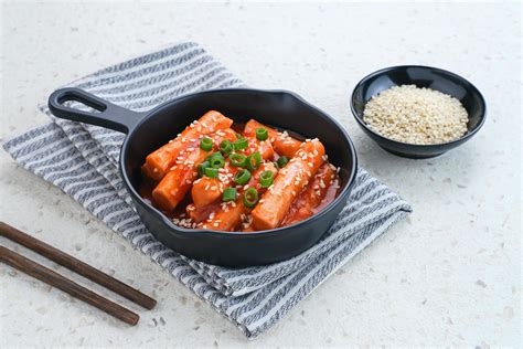 Tteokbokki Oder Topokki Gebratener Reiskuchenstock Beliebtes