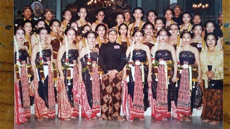 Tari Bedhaya Anglir Mendung Sebagai Tarian Pusaka Pura Mangkunegaran