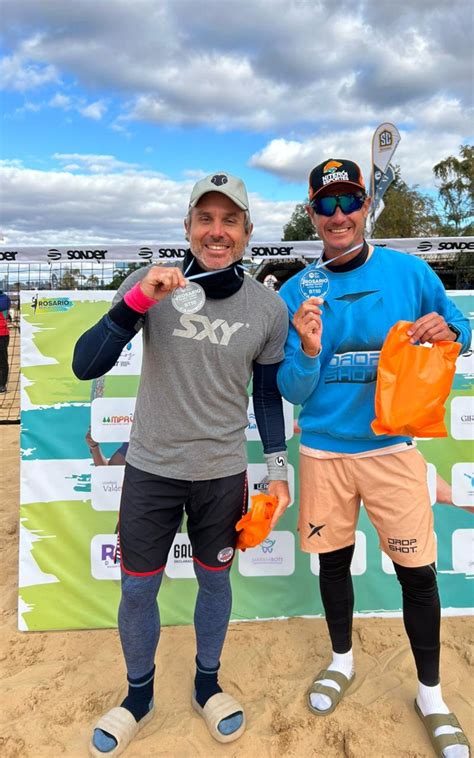 Niteroiense Ralff Abreu Bicampe O De Beach T Nis E Ergue Seu