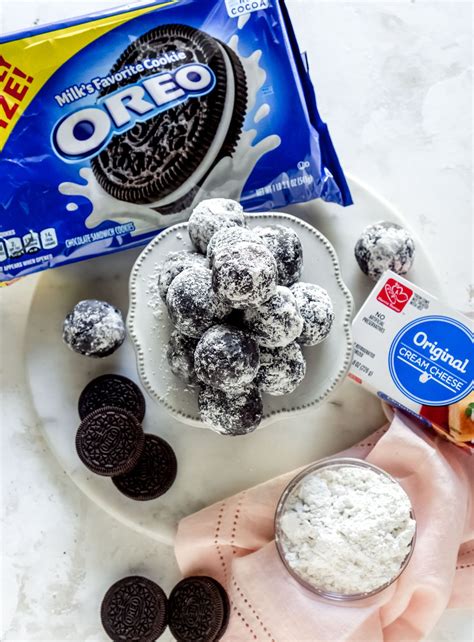 Snowball OREO Cookie Balls Easy No Bake Dessert