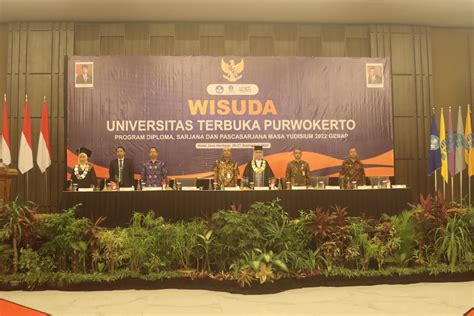 UT Purwokerto Menyelenggarakan Wisuda Daerah Periode II Tahun 2023 UT