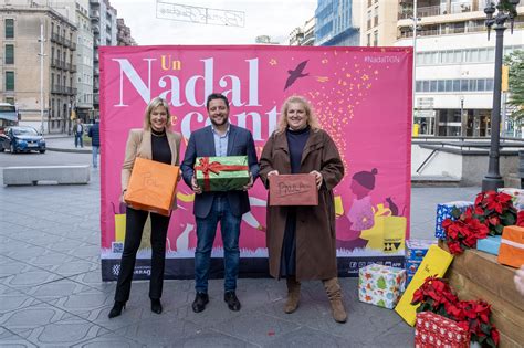 Tarragona Encender El Balc De La Llum Y Celebrar El Inicio De La