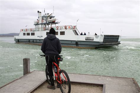 Túltolta a biciklit beszakadt alatta a Balaton jege