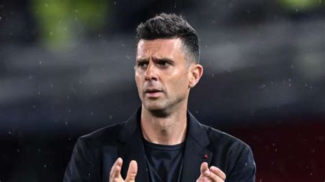 FOTO La Famiglia Di Thiago Motta Si Gode Torino Iniziata La Nuova