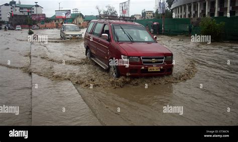 Srinagar Indian Administered Kashmir 4th Sept 2014 E A Vehicle