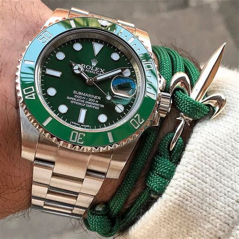 Rolex Oyster Perpetual Date Submariner Hulk 116610 LV Green Ceramic