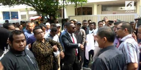 VIDEO Eksekusi Rumah Mewah Di Menteng Berakhir Ricuh Enamplus