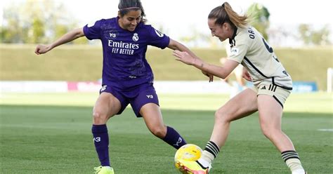 A LA LIGA MX FEMENIL REAL MADRID CONFIRMA SALIDA DE KENTI ROBLES