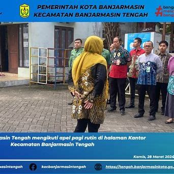 Camat Banjarmasin Tengah Mengikuti Apel Pagi Rutin Di Halaman Kantor