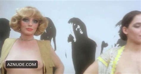 IL COMUNE SENZA DEL PUDORE NUDE SCENES AZNude