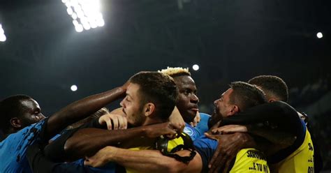 Il Pallone Racconta Napoli Decima Vittoria Il Tempo