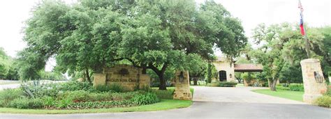 Houston Oaks Country Club & Retreat | Private Family Recreation ...