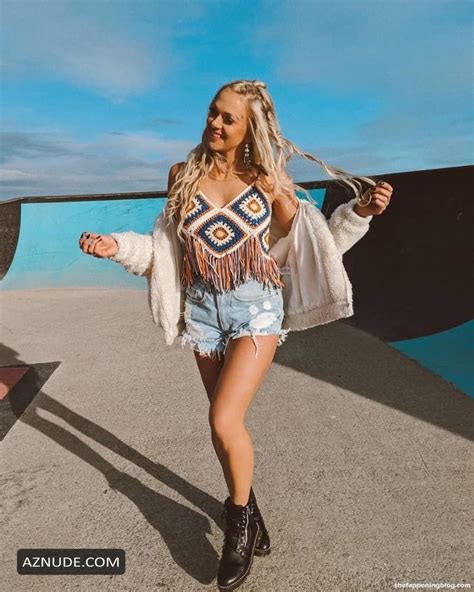 Tonia Couch Nude And Sexy Photos Collection AZNude