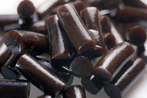 Too Much Candy Man Dies From Eating Bags Of Black Licorice Los