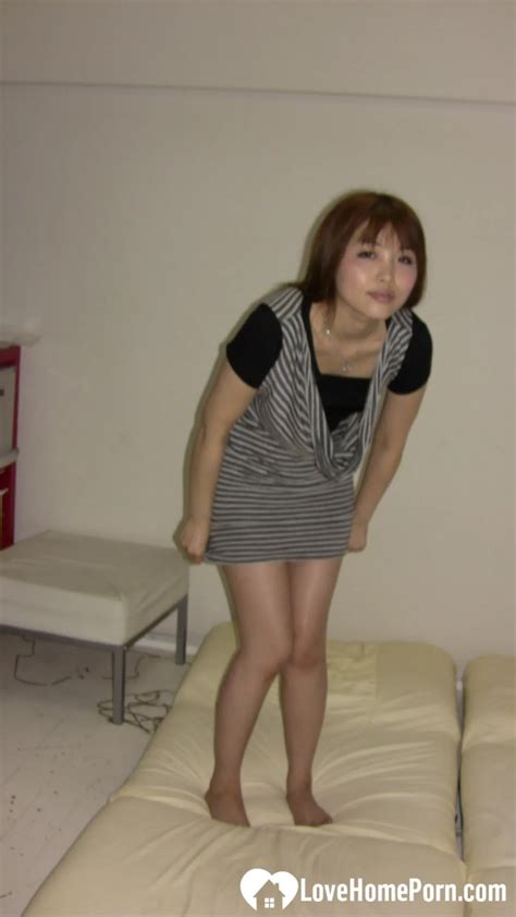 Hot Asian Babe Does Some Incredible Posing Pics XHamster