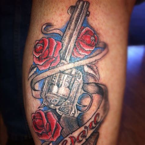 Guns And Roses Tattoo By Mark Pennell Serious Ink Shirehampton Bristol Rose Tattoos Tattoos